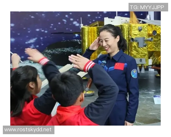 羽毛球场上的追梦旅程：刘静的奋斗与成长故事