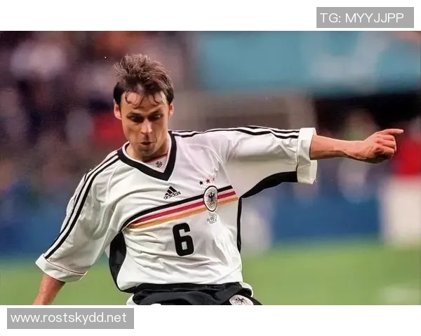 足球明星背后的童年故事揭示他们如何从小孩成长为传奇球员 足球明星背后的童年故事揭示他们如何从小孩成长为传奇球员