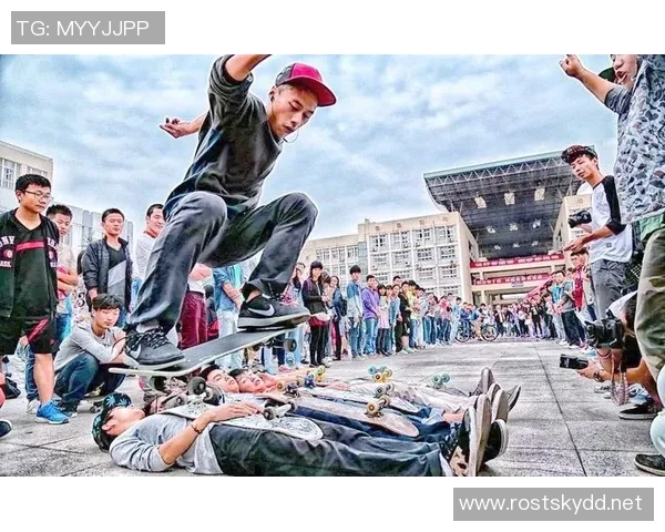 滑板精英赛点评：武汉极限运动队的速度表现